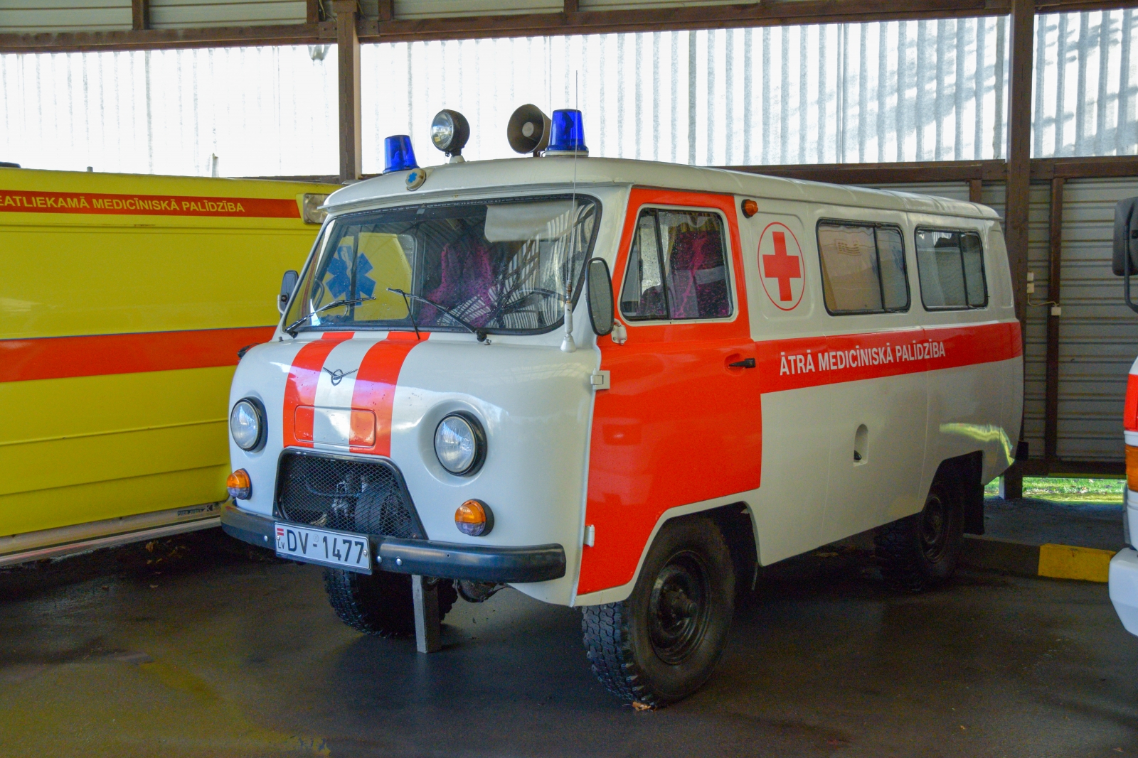 Vēsturisks operatīvais medicīniskais auto