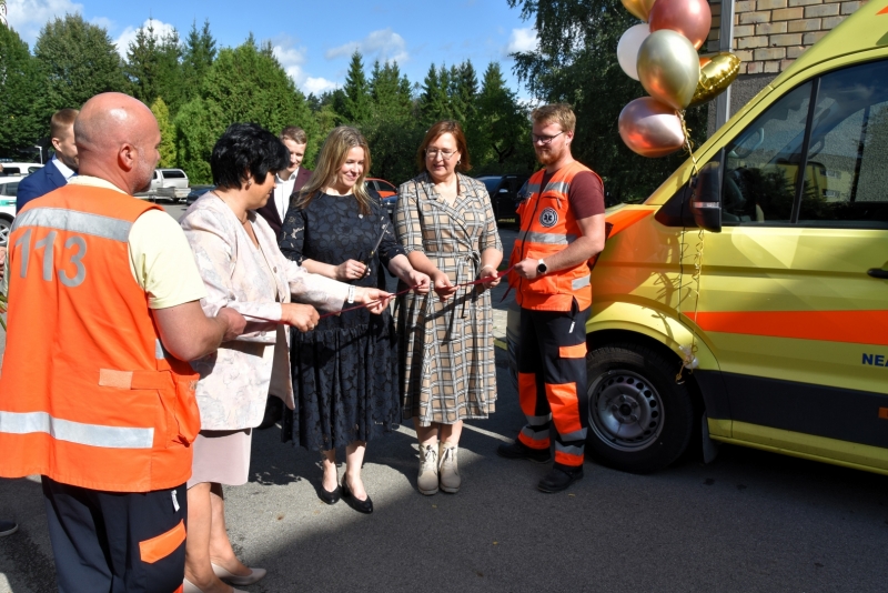 Svinīgā lentas griešana NMPP Ozolniekos