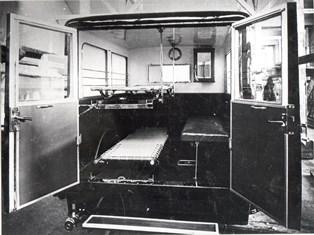 Buick-Fēnikss sanitārā automobiļa salona iekšskats. 1934.gads.