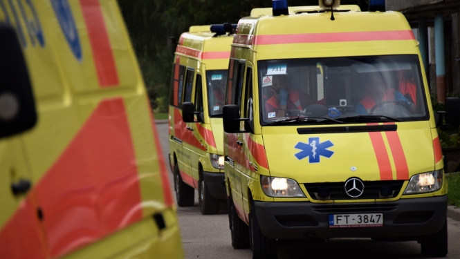 NMPD operatīvie auto brauc