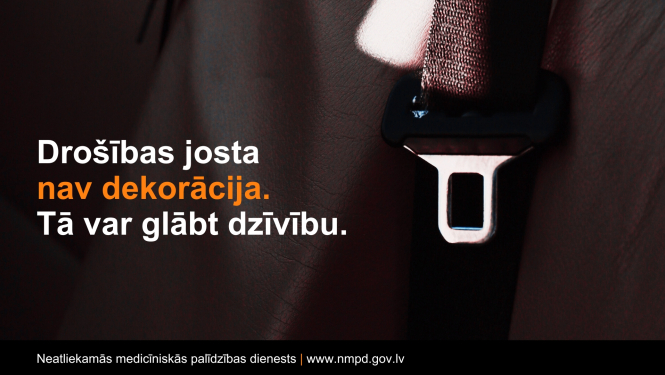 Drošības josta nav dekorācija. Tā var glābt dzīvību. Bildē redzama auto drošības josta tuvplānā