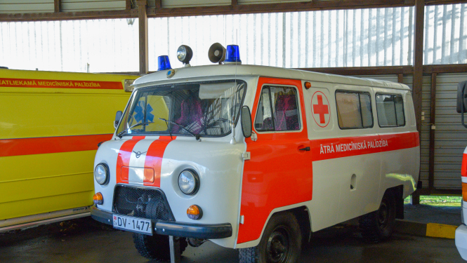 Vēsturisks operatīvais medicīniskais auto