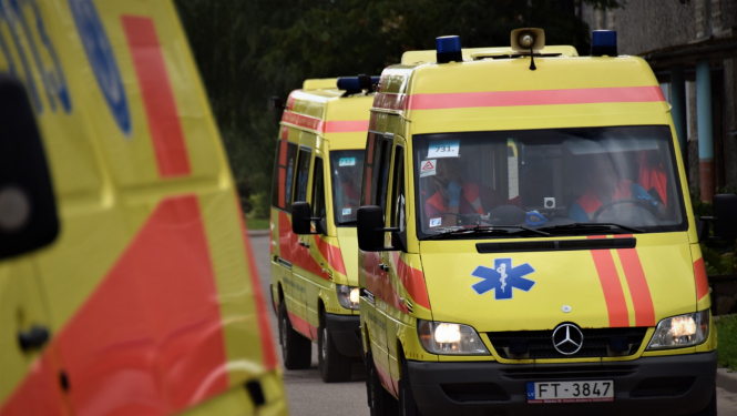 NMPD operatīvie auto brauc