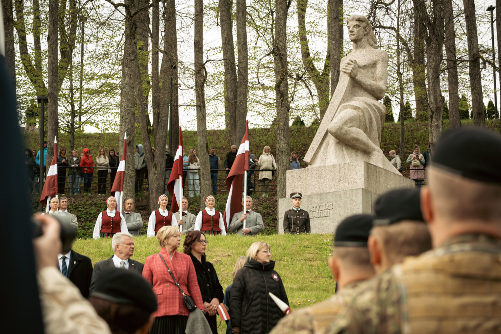 Koklētāja statuja