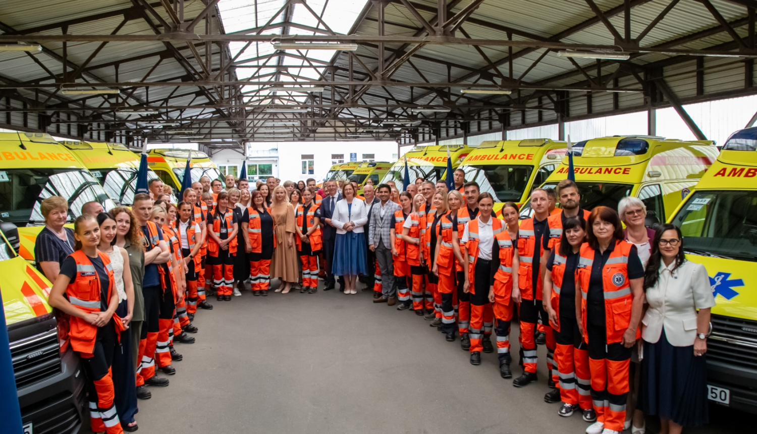 NMPD darbinieki kopbildē ar Valsts prezidentu Edgaru Rinkēviču