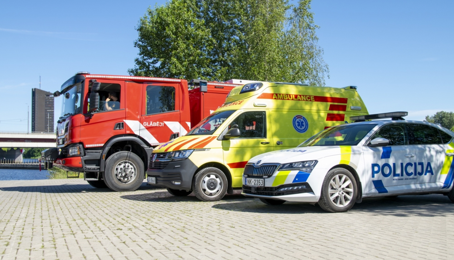operatīvo dienestu auto